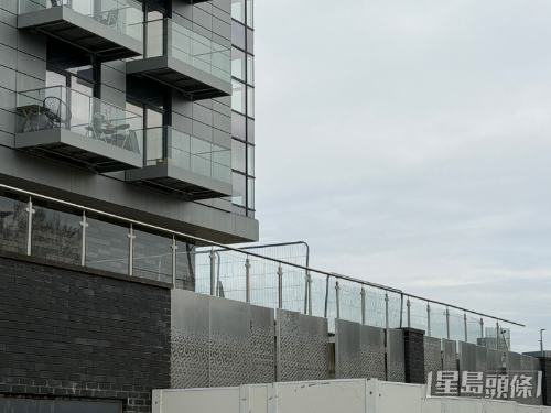 由于Manchester Waters邻近Pomona车站,出入曼城市中心,约15分钟,当中交付的A、B、C座已有租客入住。 (独家照片) 由于Manchester Waters邻近Pomona车站,出入曼城市中心,约15分钟,当中交付的A、B、C座已有租客入住。 (独家照片)