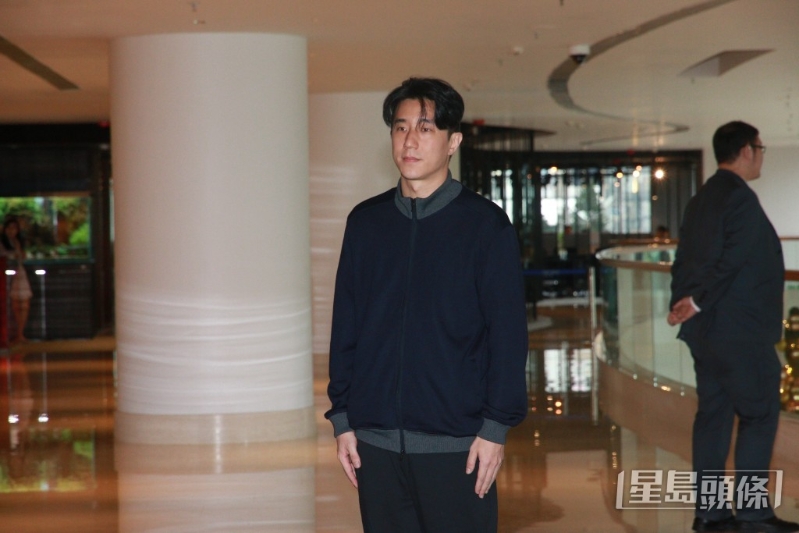 成龙重申儿子做错事必须承担后果。 成龙重申儿子做错事必须承担后果。