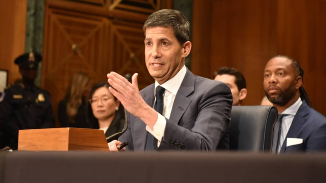 沃什反驳成特朗普“扯线木偶”担忧 沃什反驳成特朗普“扯线木偶”担忧