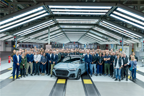 最便宜的奥迪没了!A1、Q2正式宣告停产:给纯电让路