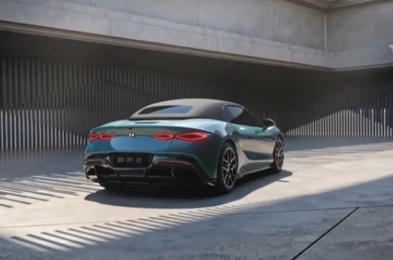 碾压千万级超跑!比亚迪腾势Z超跑全球首秀:零百加速2秒内