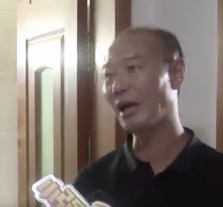 许国利受访画面。 许国利受访画面。