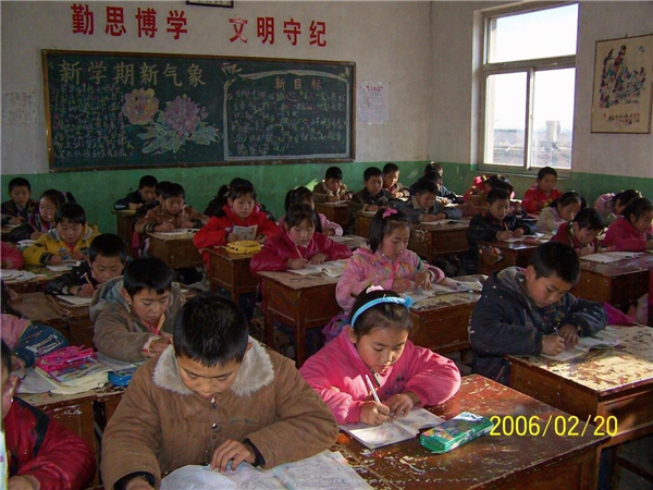 黄仁勋最担心的事发生了!DeepSeek V4华为芯片首发:英伟达CUDA护城河崩塌