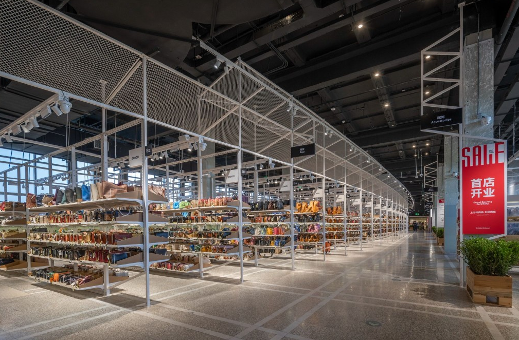 转转计划複制内地的线上平台与线下门店经验,激活香港本地二手消费需求。 转转计划複制内地的线上平台与线下门店经验,激活香港本地二手消费需求。