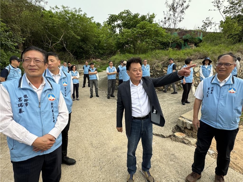 金门县议员陈泱瑚16日于议会提案,由府会组团27日赴厦门考察 金门县议员陈泱瑚16日于议会提案,由府会组团27日赴厦门考察