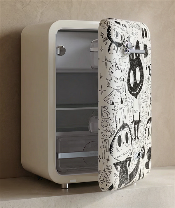 泡泡玛特首款家电!LABUBU冰箱上架:5999元 全球限量999台