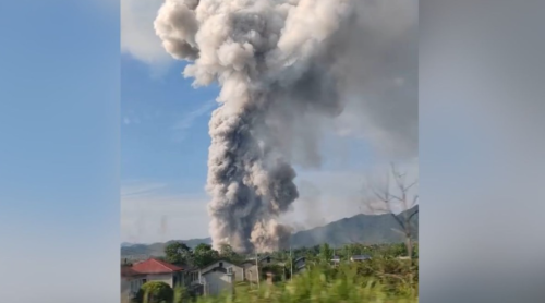 湖南浏阳一烟花厂爆炸死伤不明 湖南浏阳一烟花厂爆炸死伤不明