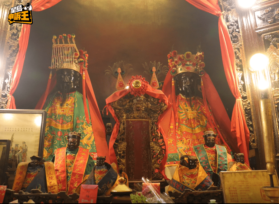 庙名由“文帝”(文昌帝君)与“武帝”(关圣帝君)两位主要神祇命名。 庙名由“文帝”(文昌帝君)与“武帝”(关圣帝君)两位主要神祇命名。