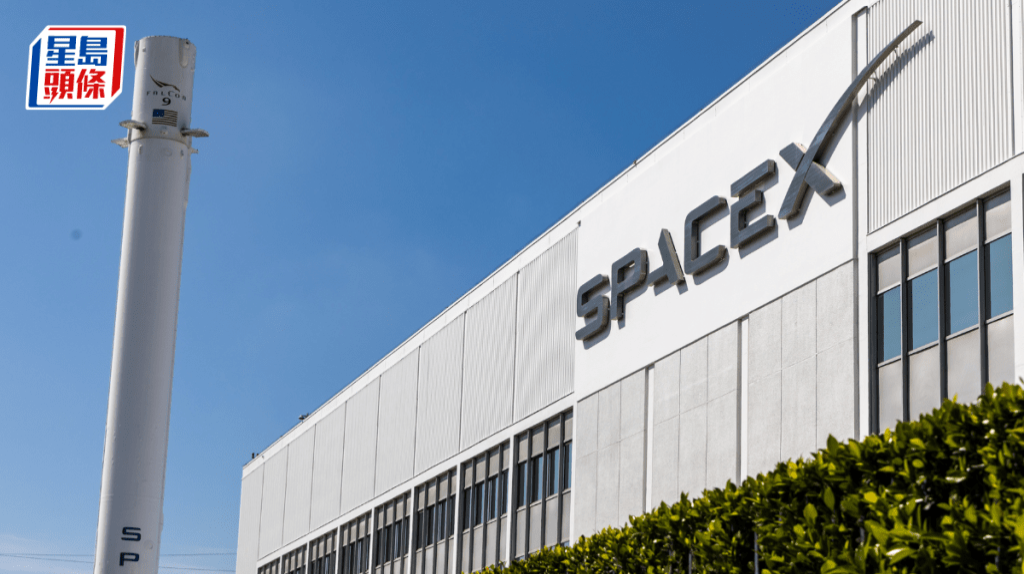 SpaceX SpaceX