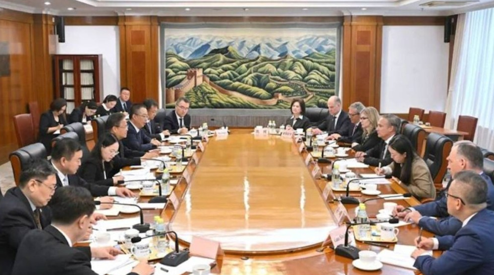 财金高官频晤访华CEO 财金高官频晤访华CEO