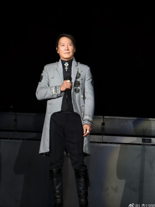 黎明于5月16至17日在佛山举行《黎明ROBBABA演唱会2026-佛山站》。(网上图片) 黎明于5月16至17日在佛山举行《黎明ROBBABA演唱会2026-佛山站》。(网上图片)