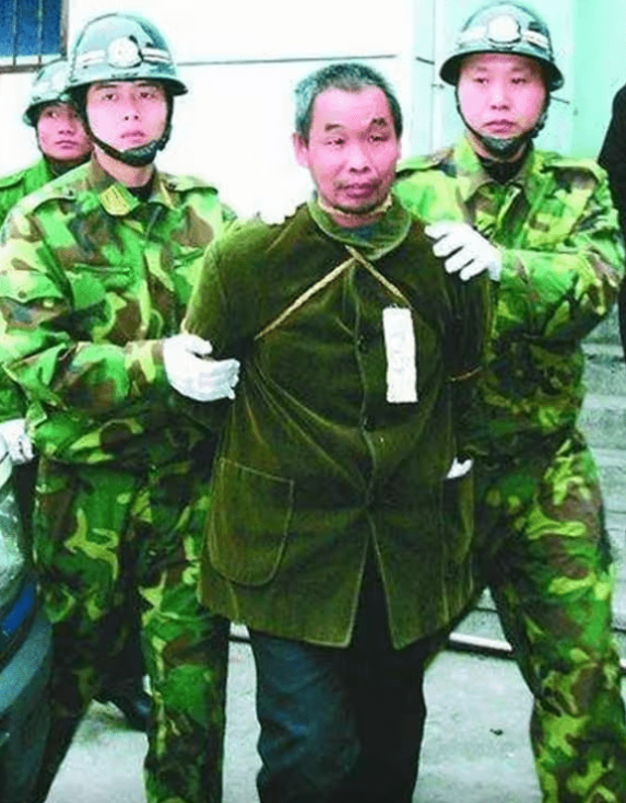 2006年陕西汉阴特大杀人案,凶手邱兴华 2006年陕西汉阴特大杀人案,凶手邱兴华