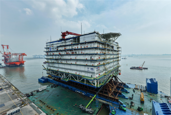 世界最大规模海上换流站!“海风之心”完成海上安装正式启运