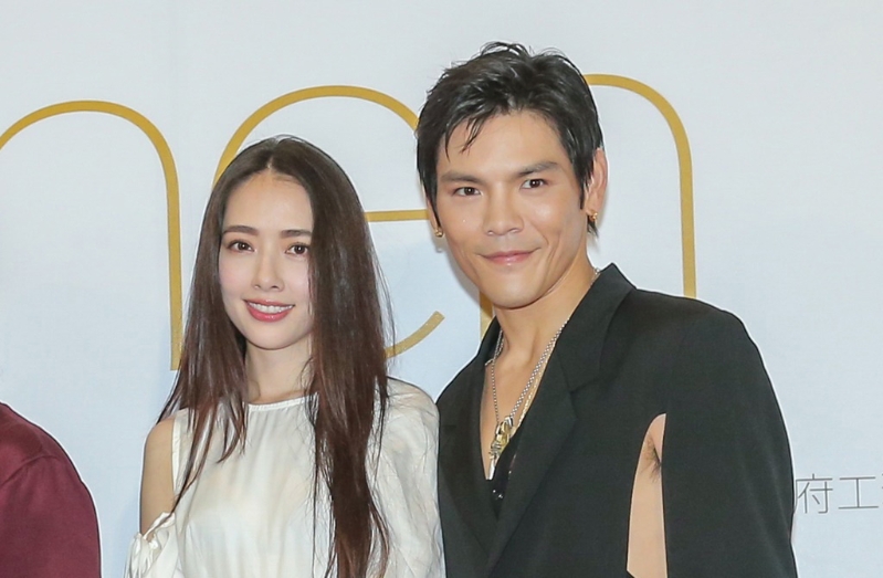向太出手替儿“斩桃花”! 向太出手替儿“斩桃花”!