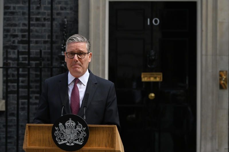 上任未满两年的英国首相斯塔默正式宣布辞职 上任未满两年的英国首相斯塔默正式宣布辞职